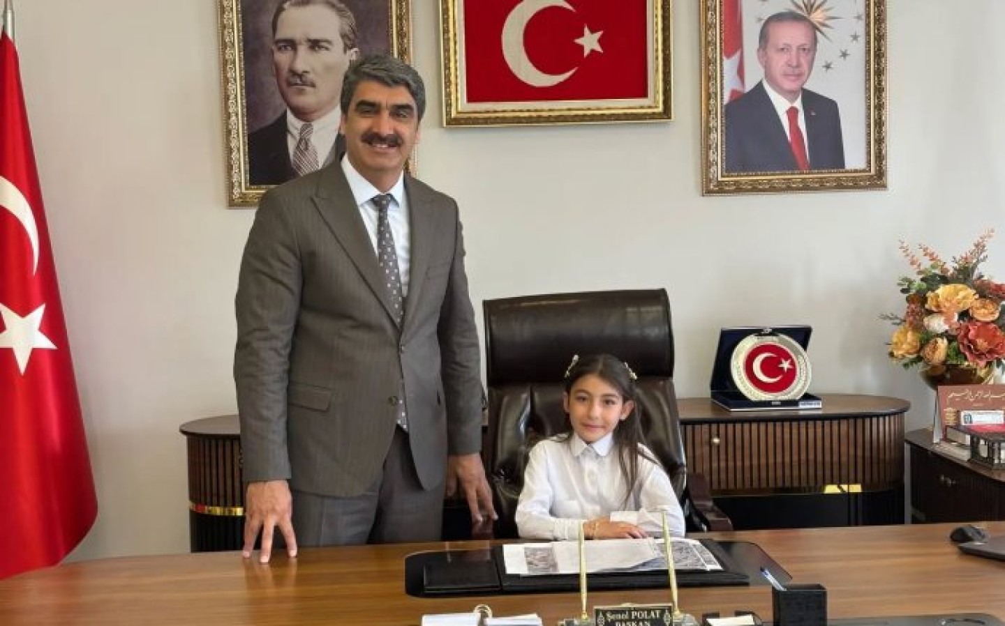 23 Nisan Ulusal Egemenlik ve Çocuk Bayramı Dolayısıyla Temsili Makam Devri Yapıldı.