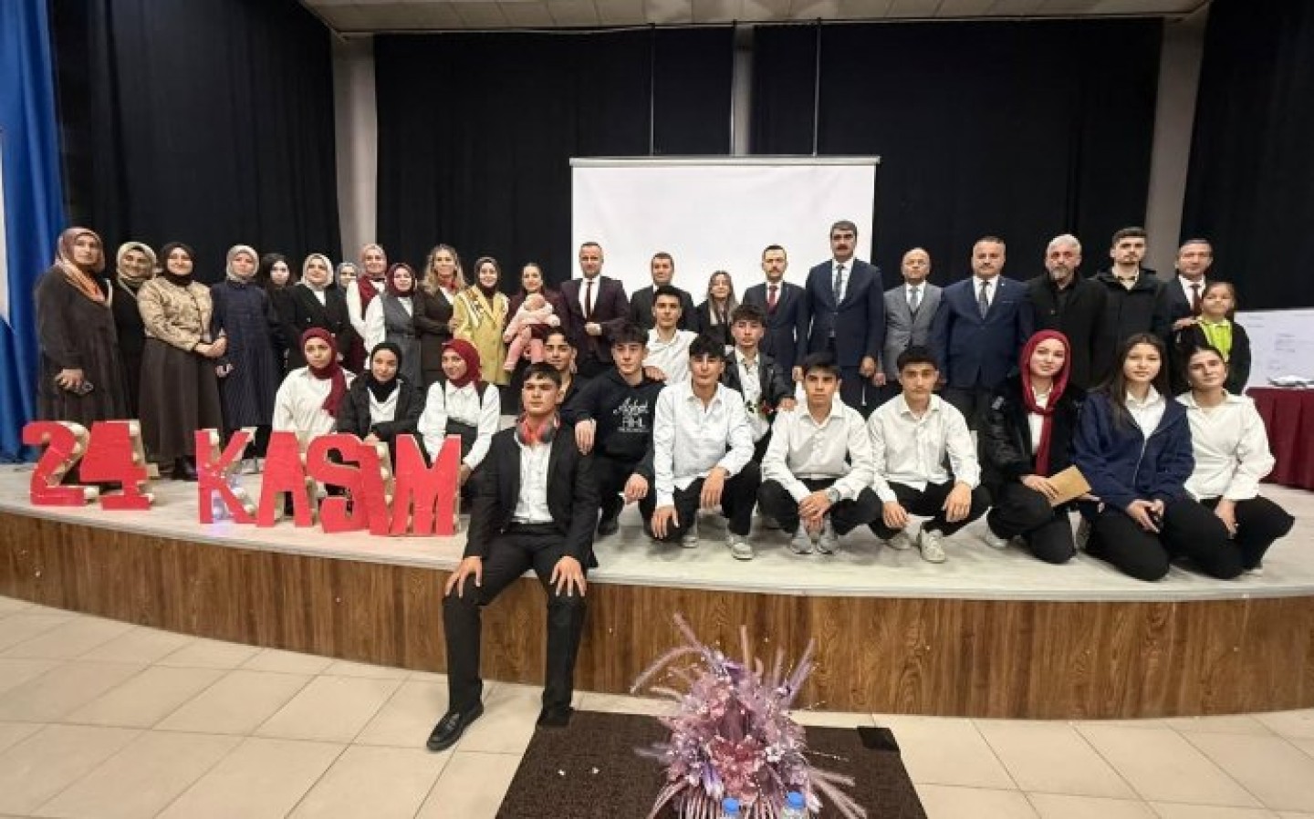 24 Kasım Öğretmenler Günü Kutlu Olsun