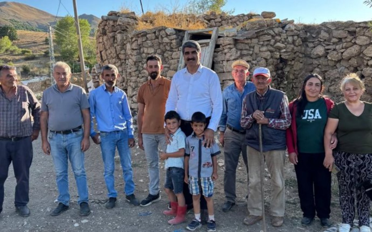 Belediye Başkanımız Sn.Şenol POLAT, Kurtmahmut Mahallemize saha çalışmasında bulundu.