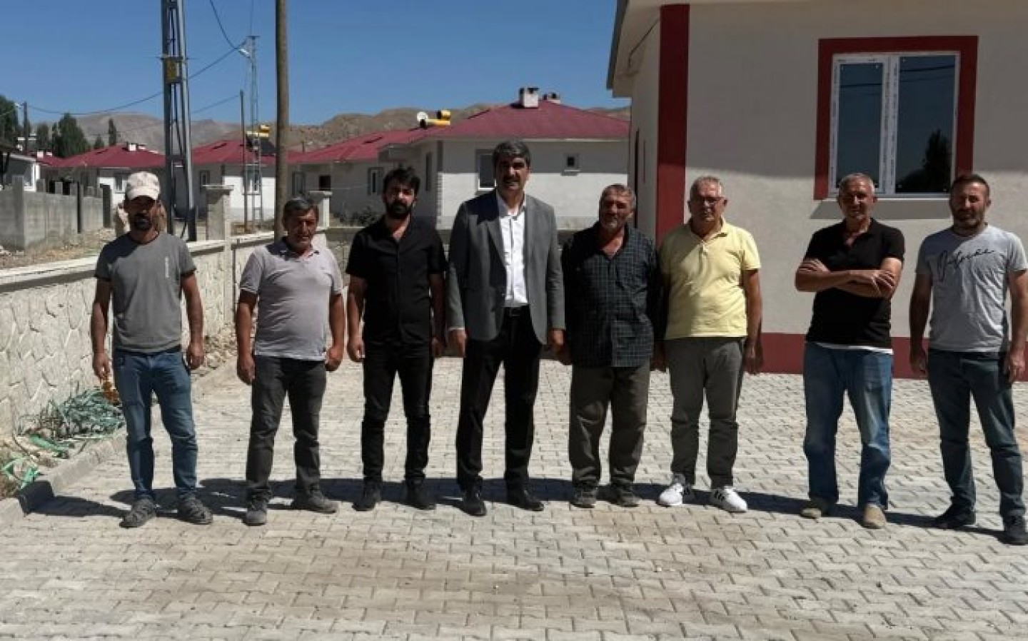 Büyükgeçit Mahallemizde yapılan çalışmalarımızı yerinde inceledik.