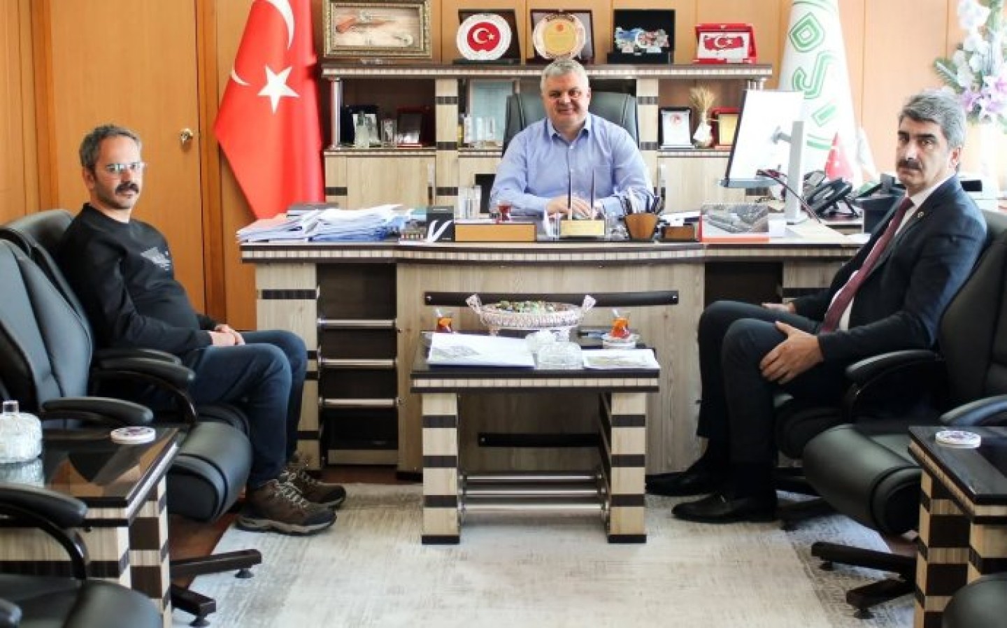 DSİ BÖLGE MÜDÜRÜ SN. OĞUZHAN YAVUZ\' A ZİYARET