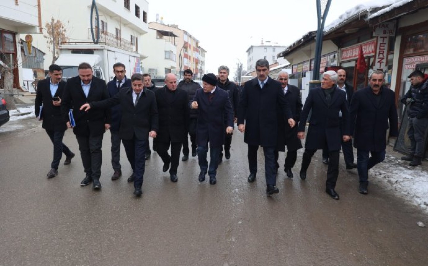 Erzurum Büyükşehir Belediye Başkanımız Sn. Mehmet SEKMEN İlçemizde kentsel dönüşüm ve yapmayı planladığımız projelerimizi yerinde inceleyerek değerlendirmelerde bulundu.