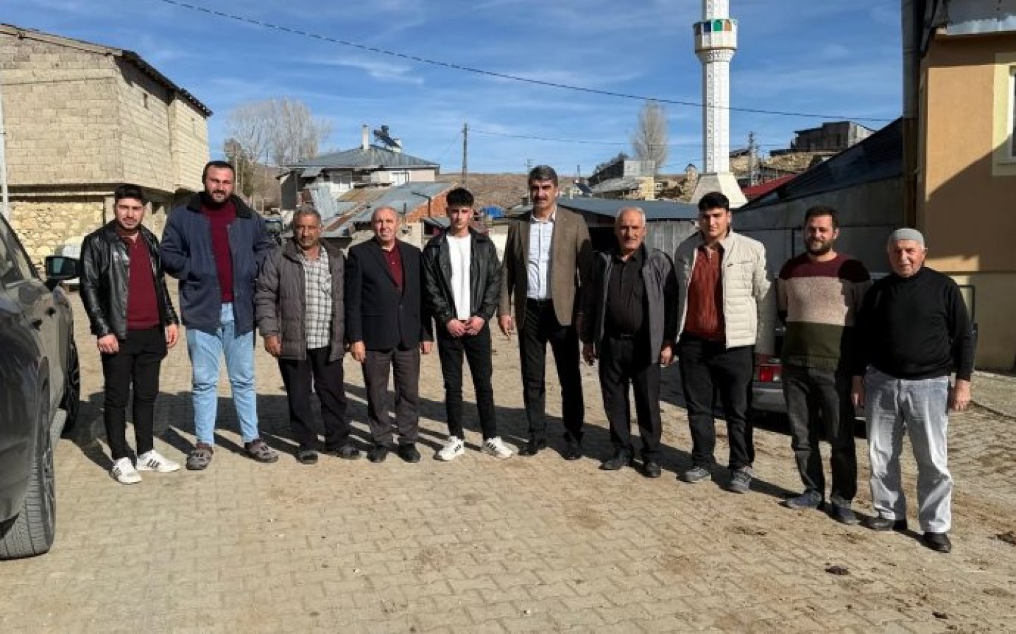 Saha Çalışmalarımız.. Yerel Yönetimlerden Sorumlu ilçe Başkan Yardımcımız sayın Sabri Köseoğlu ile Birlikte Demirkıran Karahasan Ballıtaş ve Kapıkale Mahallelerimizi Ziyaret Ettik..