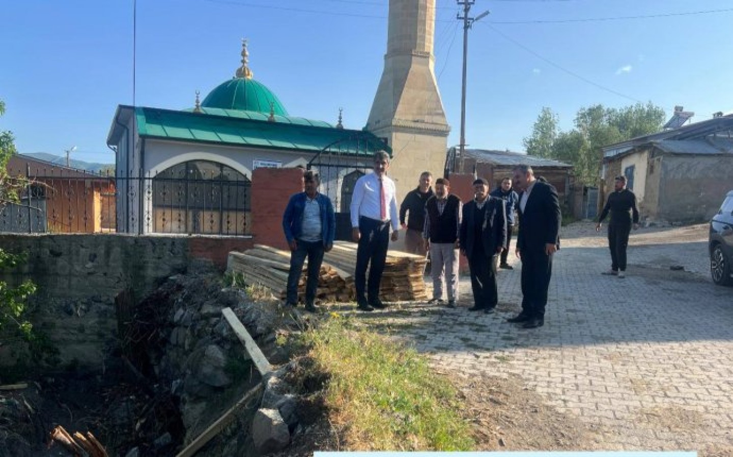 Saha çalışmalarımıza hız kesmeden devam ediyoruz. Saptıran ve Dereköy Mahallelerimizde yaptığımız çalışmaları yerinde inceledik.