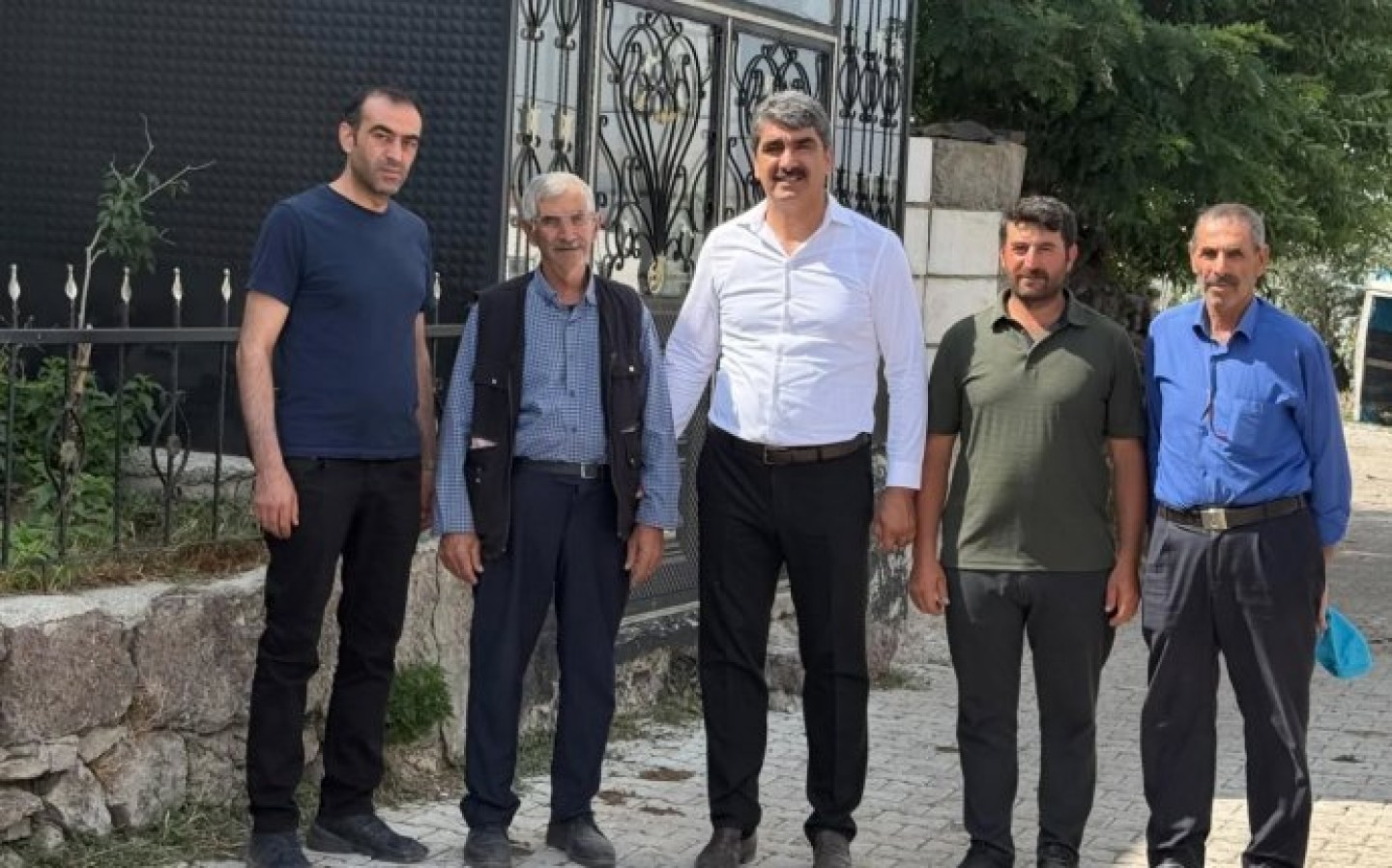 Yumruveren Mahallemizde Yapılan ve Yapımı Devam Eden Çalışmalarımızı Yerinde İnceledik